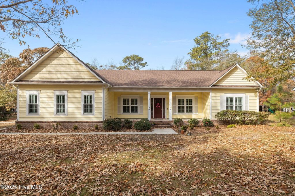 Photo of 100 White Swan Way, Swansboro, NC 28584 (MLS # 100544125)