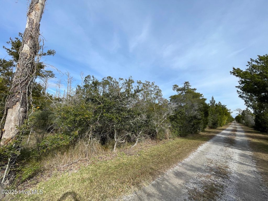 Photo of 3102 Us-70, Beaufort, NC 28516 (MLS # 100543735)