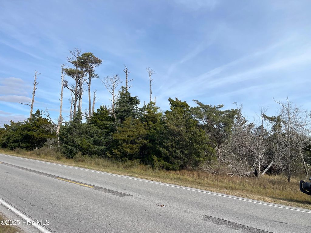 Photo of 3102 Us-70, Beaufort, NC 28516 (MLS # 100543735)