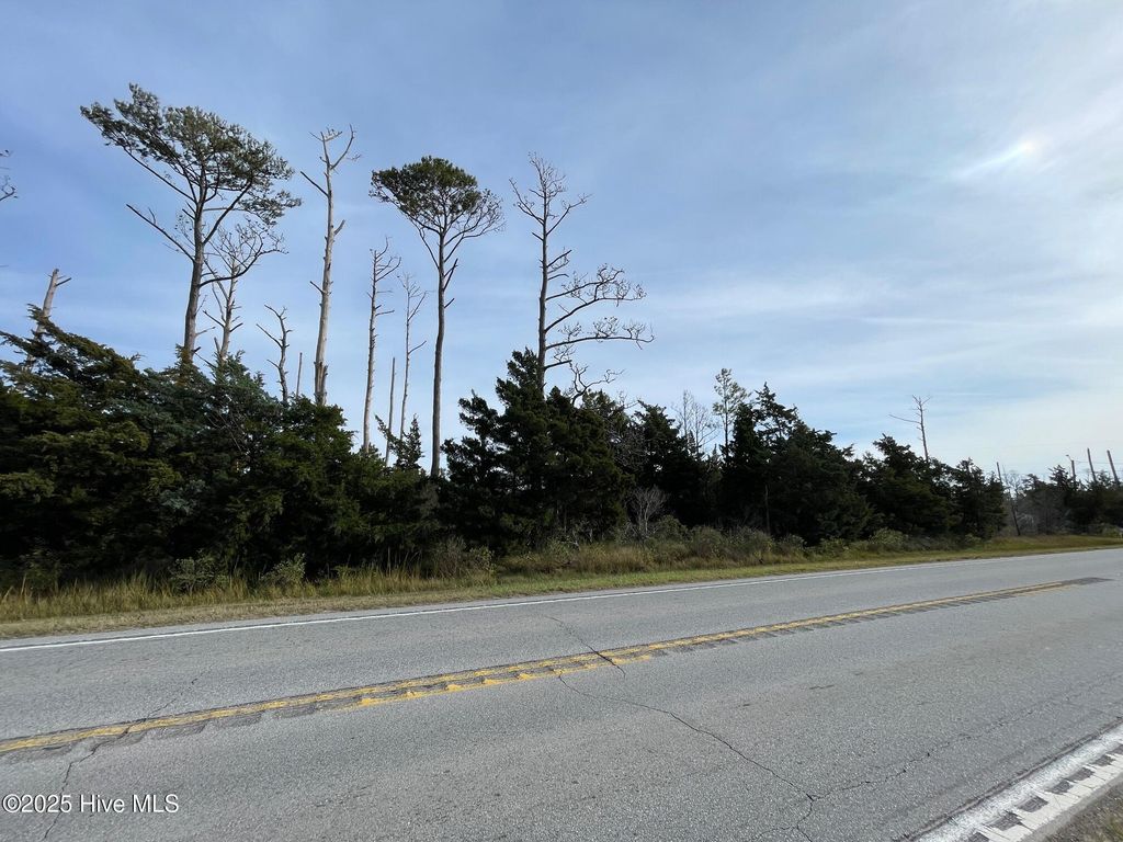 Photo of 3102 Us-70, Beaufort, NC 28516 (MLS # 100543735)