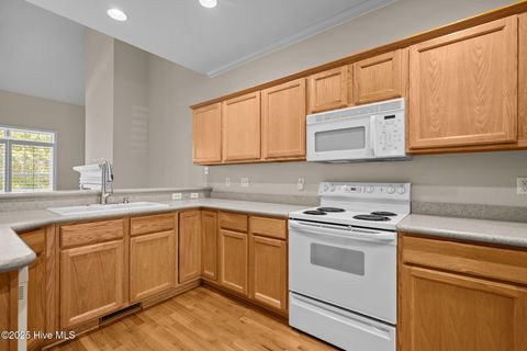 Tiny photo for 7502 Promontory Court S, Wilmington, NC 28412 (MLS # 100532298)