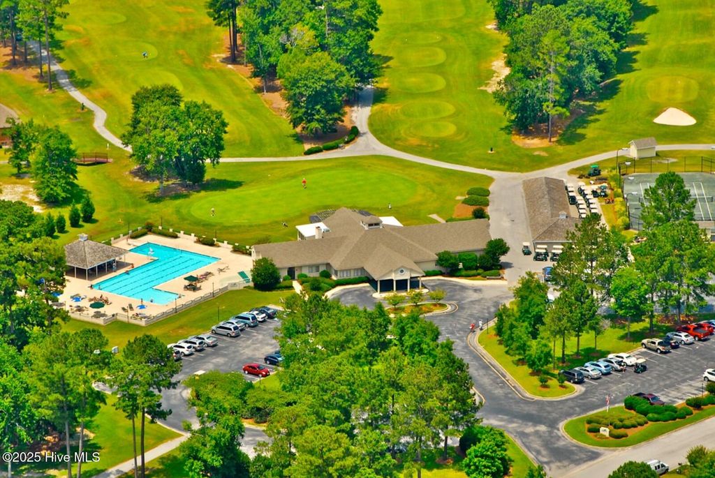 Photo of 128 Southern Hills Drive, New Bern, NC 28562 (MLS # 100515867)