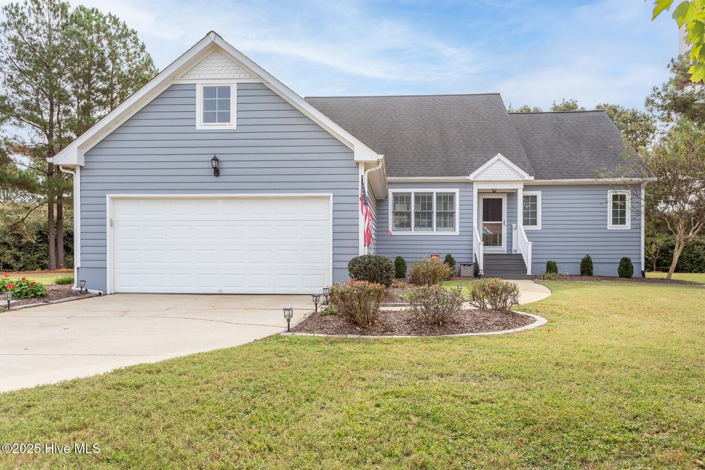 Photo of 121 Little Circle, Hertford, NC 27944 (MLS # 100536276)