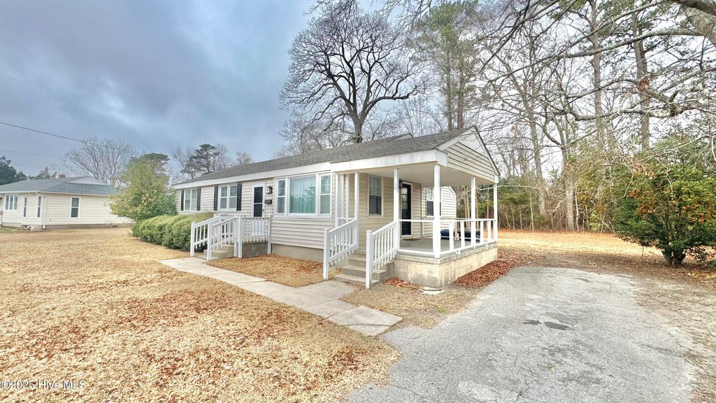 Photo of 505 Delmar Road, Jacksonville, NC 28540 (MLS # 100542547)