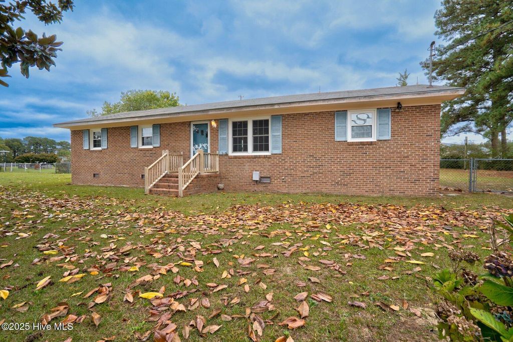 Photo of 5493 Pine Street, Bailey, NC 27807 (MLS # 100536451)