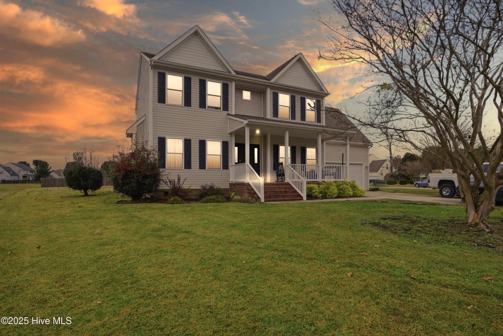 Photo of 105 Birdie Lane, Elizabeth City, NC 27909 (MLS # 100539689)