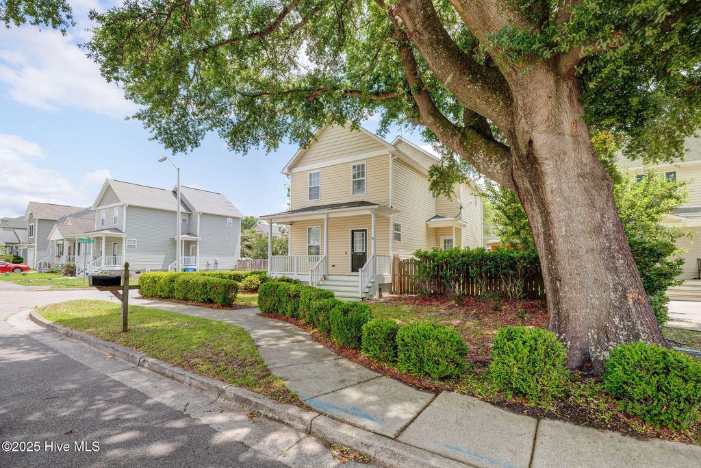 Photo of 1418 Corbett Street, Wilmington, NC 28401 (MLS # 100511088)