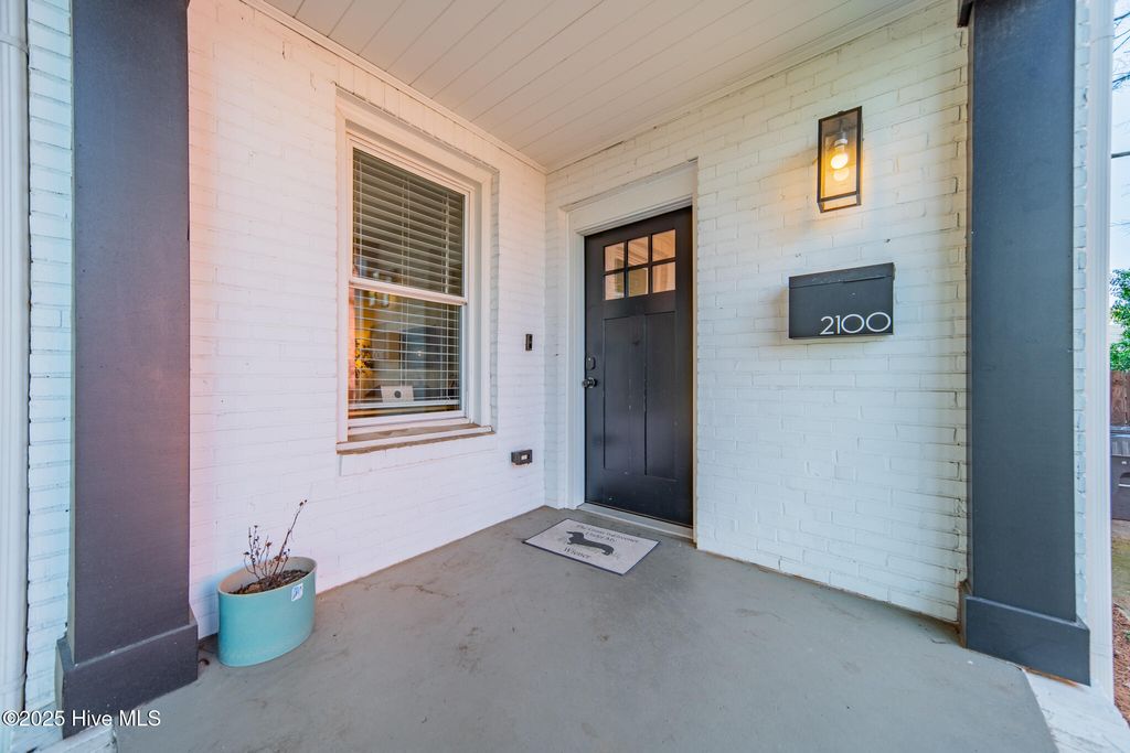 Photo of 2100 Millerton Avenue, Charlotte, NC 28208 (MLS # 100536536)