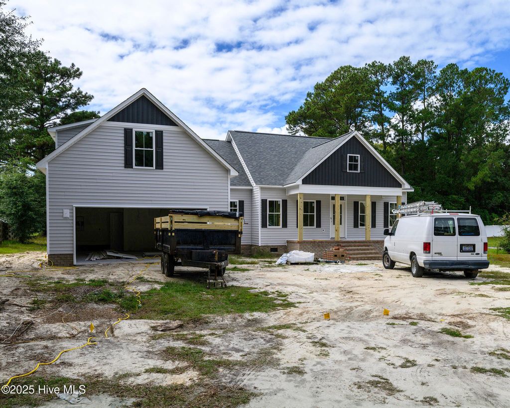 Photo of 116 Whitford Lane, New Bern, NC 28562 (MLS # 100509215)