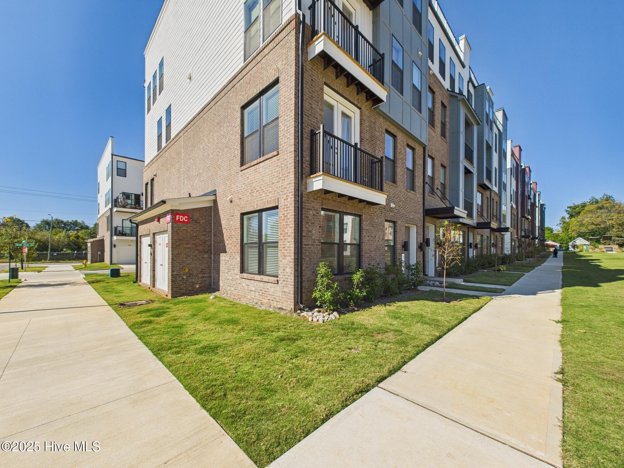 1259 Shaw View Alley