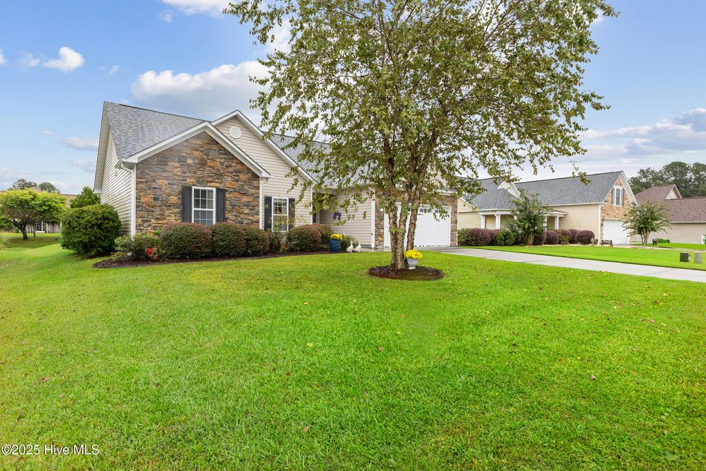 Photo of 209 Conifer Drive, Hampstead, NC 28443 (MLS # 100533924)