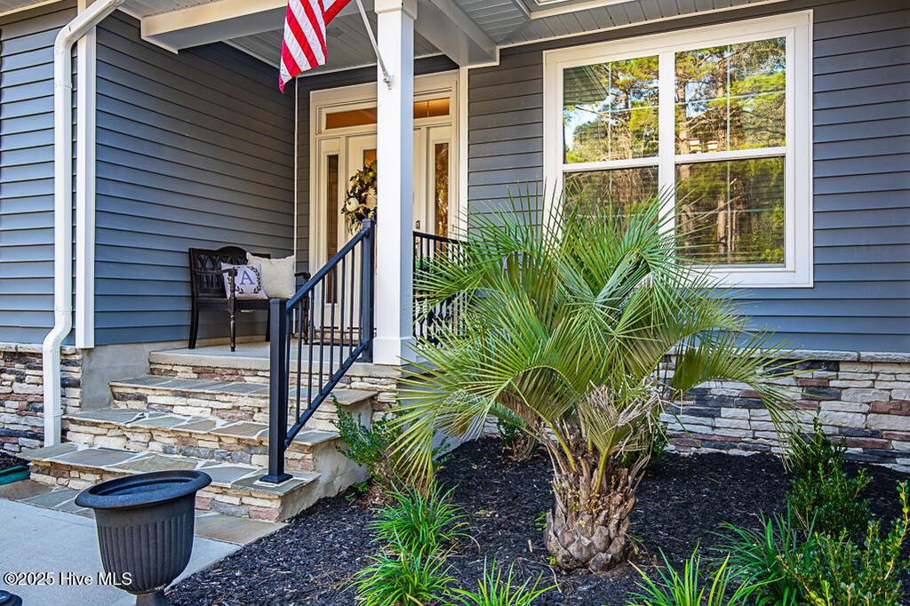 Photo of 1108 Coral Reef Drive, New Bern, NC 28560 (MLS # 100530446)