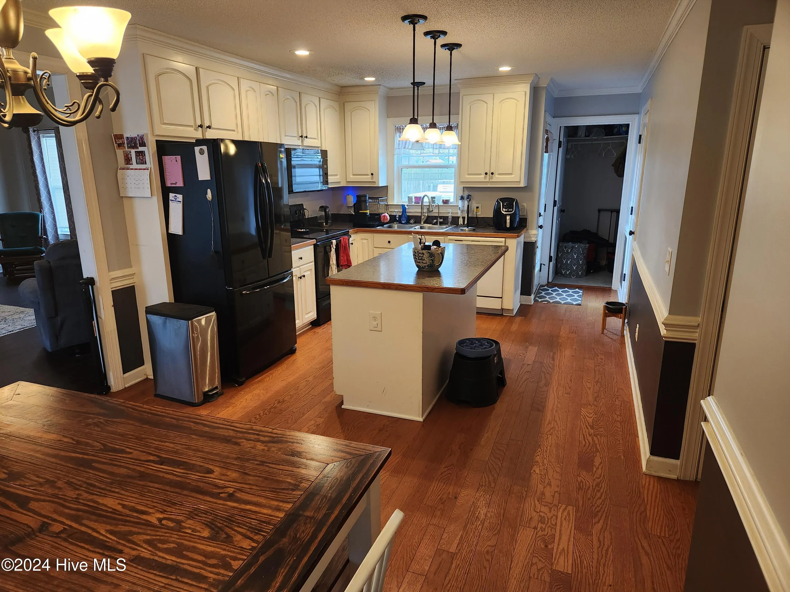 Pikeville, North Carolina 27863, United States, 4 Bedrooms Bedrooms, ,2 BathroomsBathrooms,Residential,Active,32523