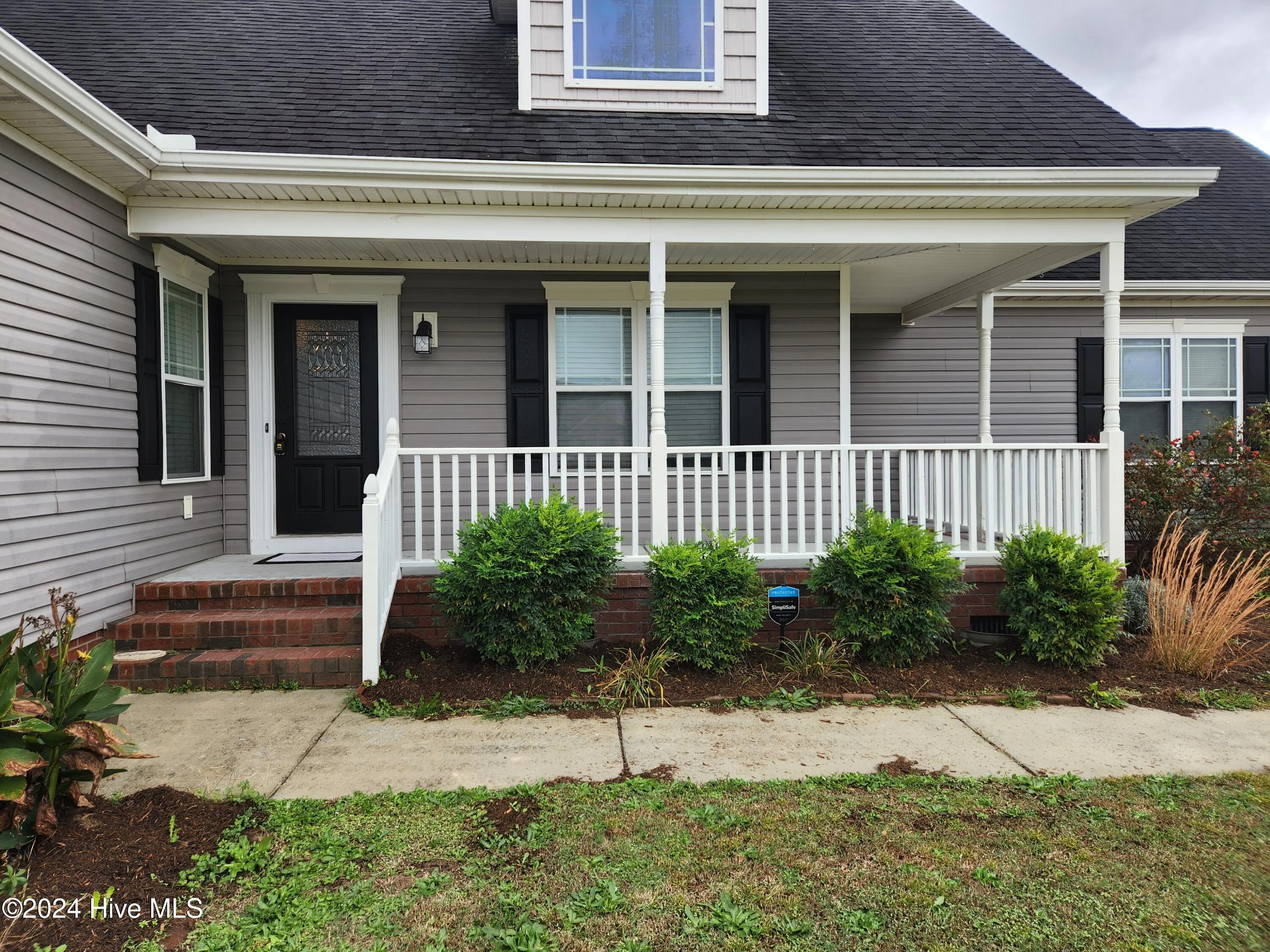 Pikeville, North Carolina 27863, United States, 4 Bedrooms Bedrooms, ,2 BathroomsBathrooms,Residential,Active,32523