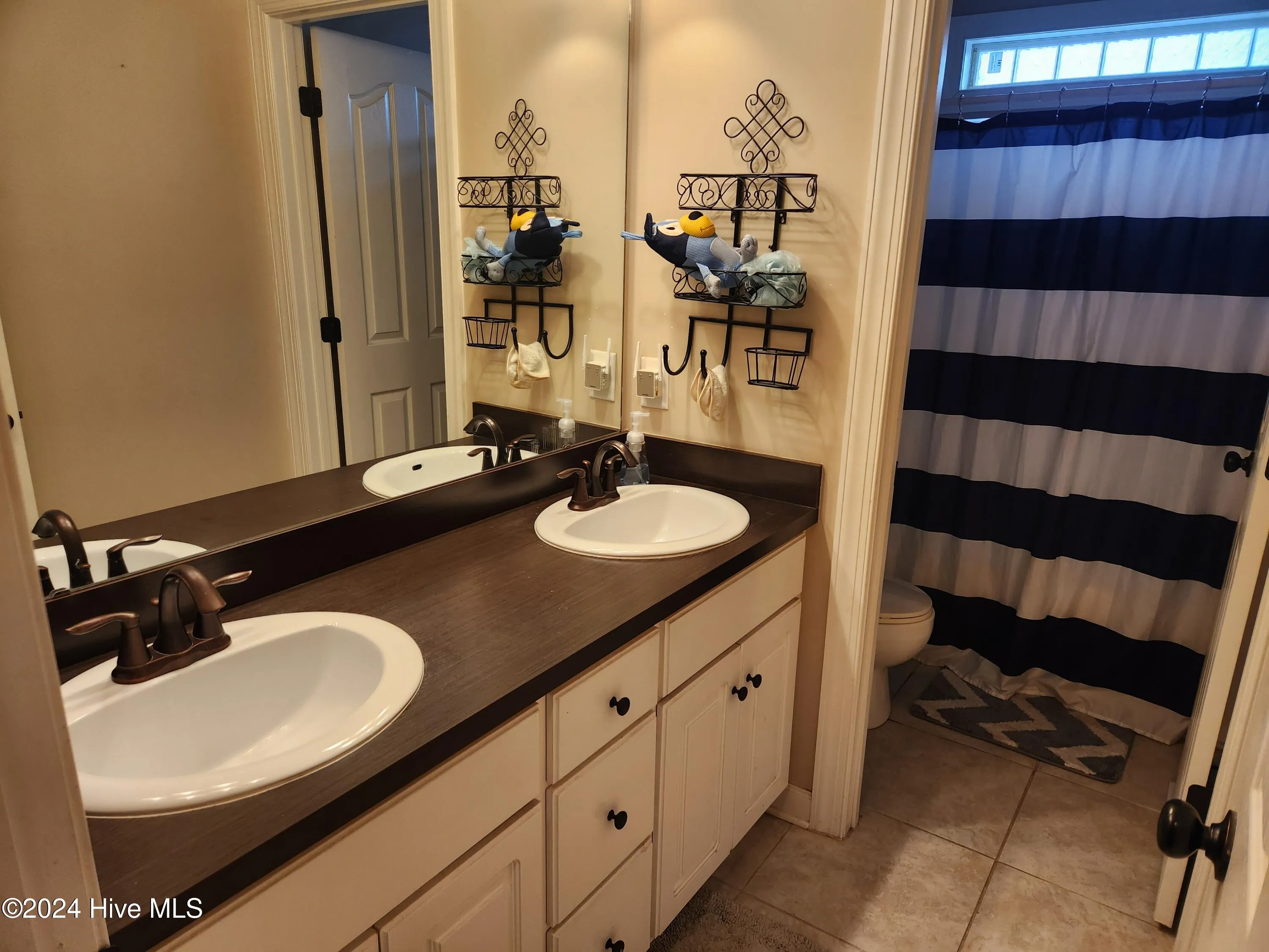 Pikeville, North Carolina 27863, United States, 4 Bedrooms Bedrooms, ,2 BathroomsBathrooms,Residential,Active,32523