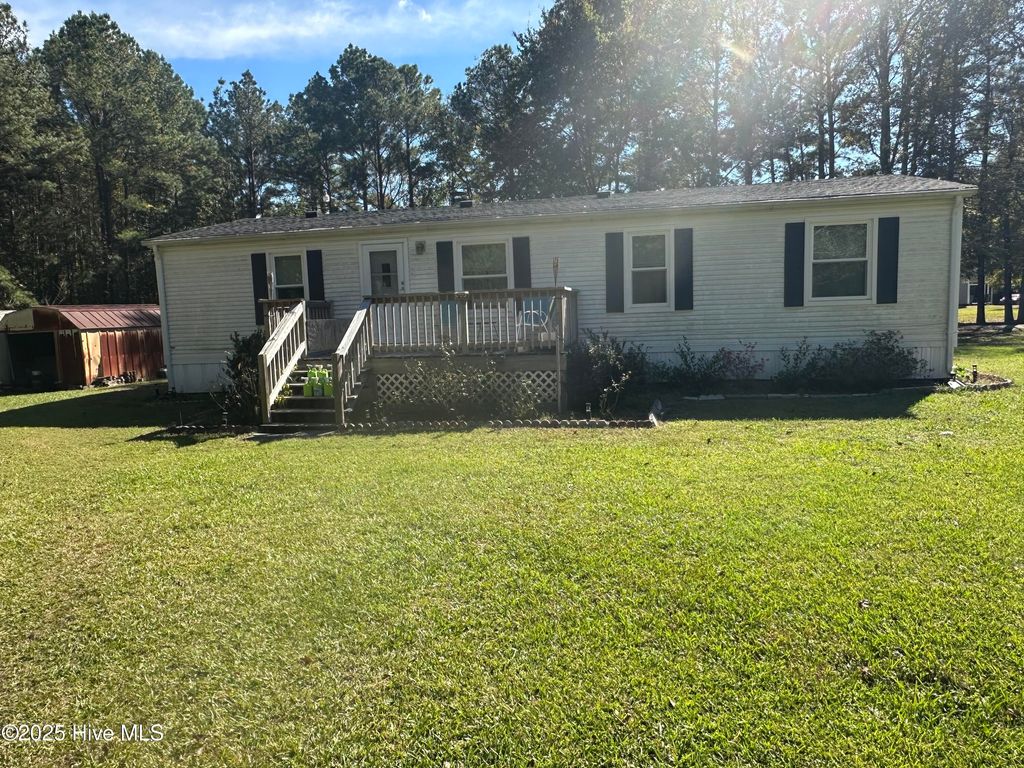 Photo of 129 Cherokee Nation Lane, Jacksonville, NC 28540 (MLS # 100537998)
