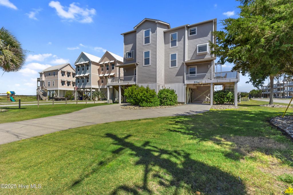 Photo of 204 Gysgt D W Boatman Drive, North Topsail Beach, NC 28460 (MLS # 100532541)