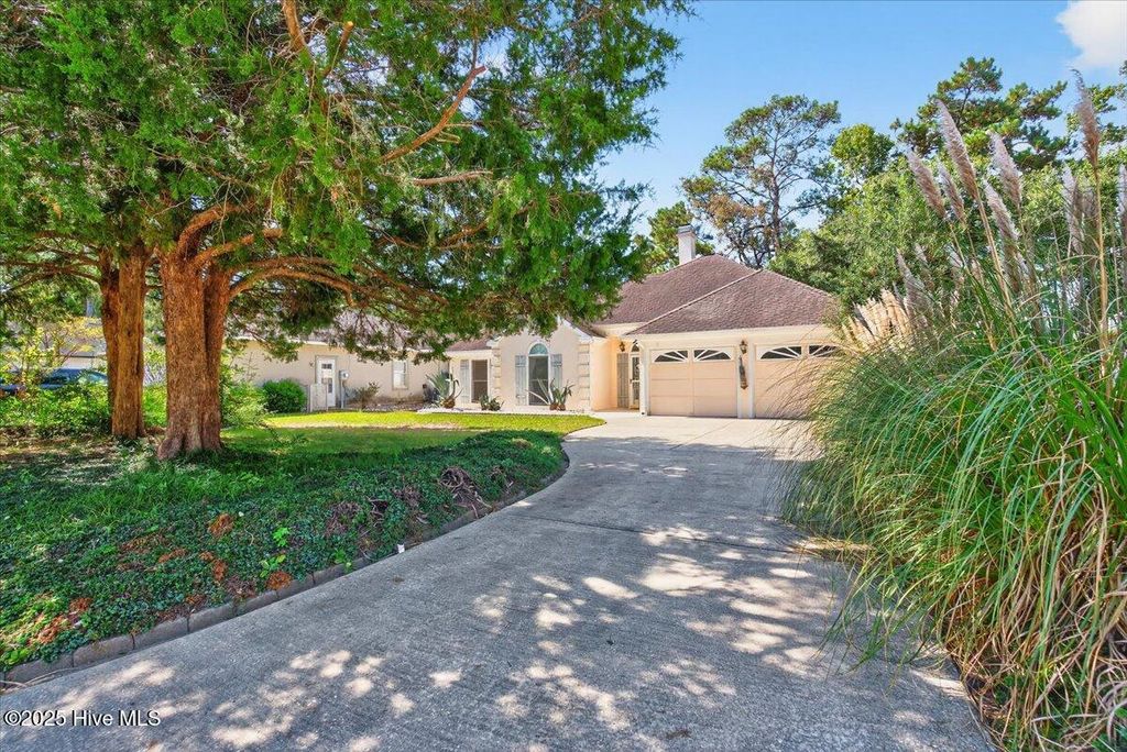 Photo of 1761 Oakbrook Drive SW, Ocean Isle Beach, NC 28469 (MLS # 100541137)