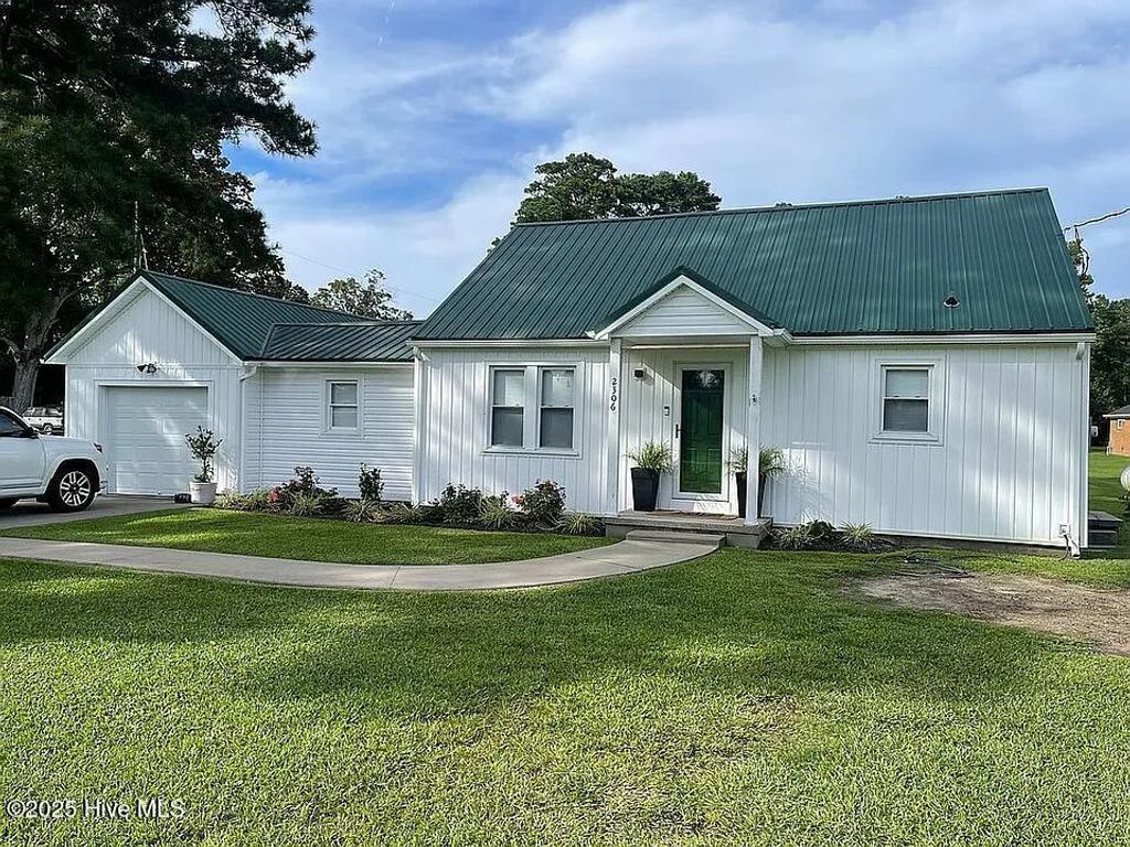Photo of 2306 W Main Street Ext, Elizabeth City, NC 27909 (MLS # 100536862)