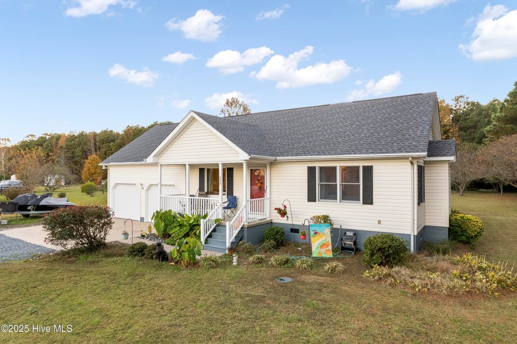 Photo of 240 Woodleigh Road, Currituck, NC 27929 (MLS # 100539932)