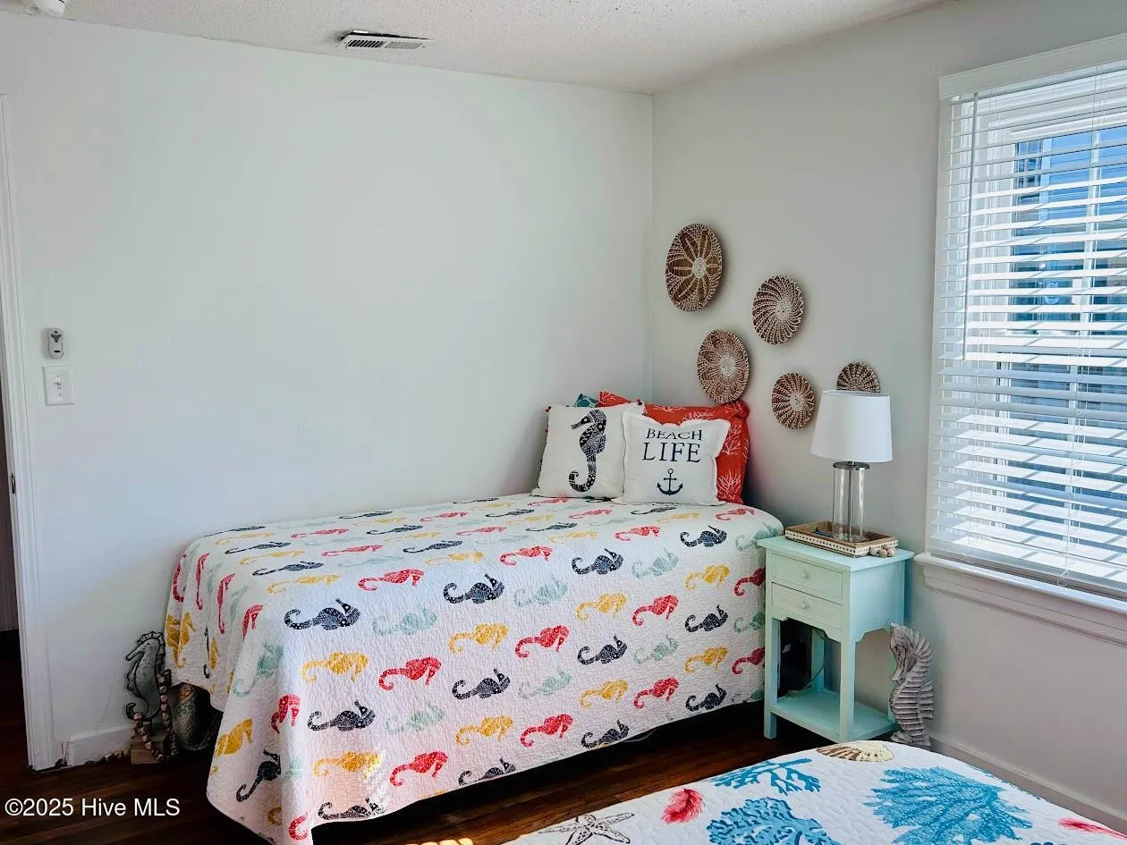 Carolina Beach, North Carolina 28428, United States, 2 Bedrooms Bedrooms, ,2 BathroomsBathrooms,Residential,Active,220518