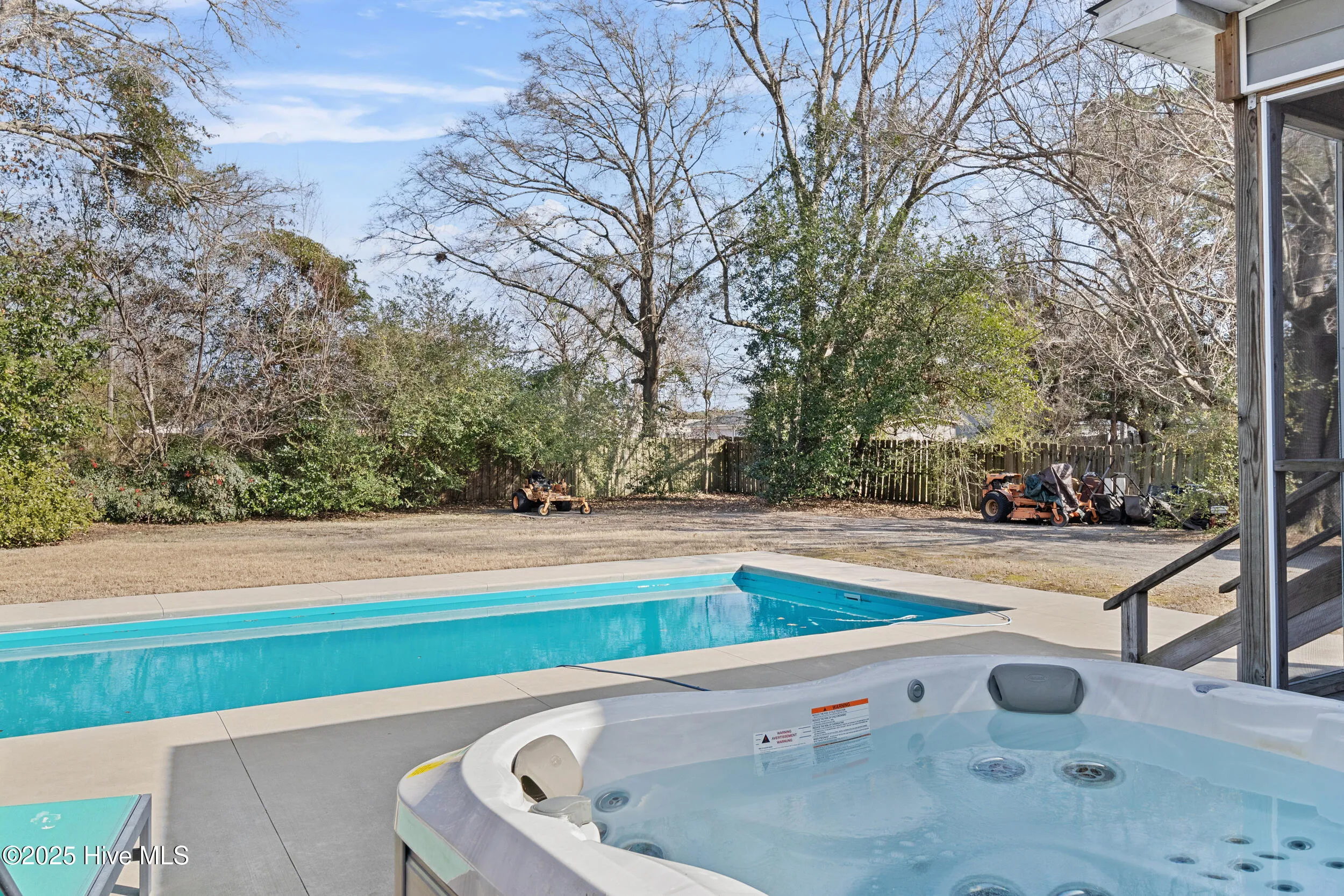 Wilmington, North Carolina 28405, United States, 3 Bedrooms Bedrooms, ,2 BathroomsBathrooms,Residential,Pending,31074