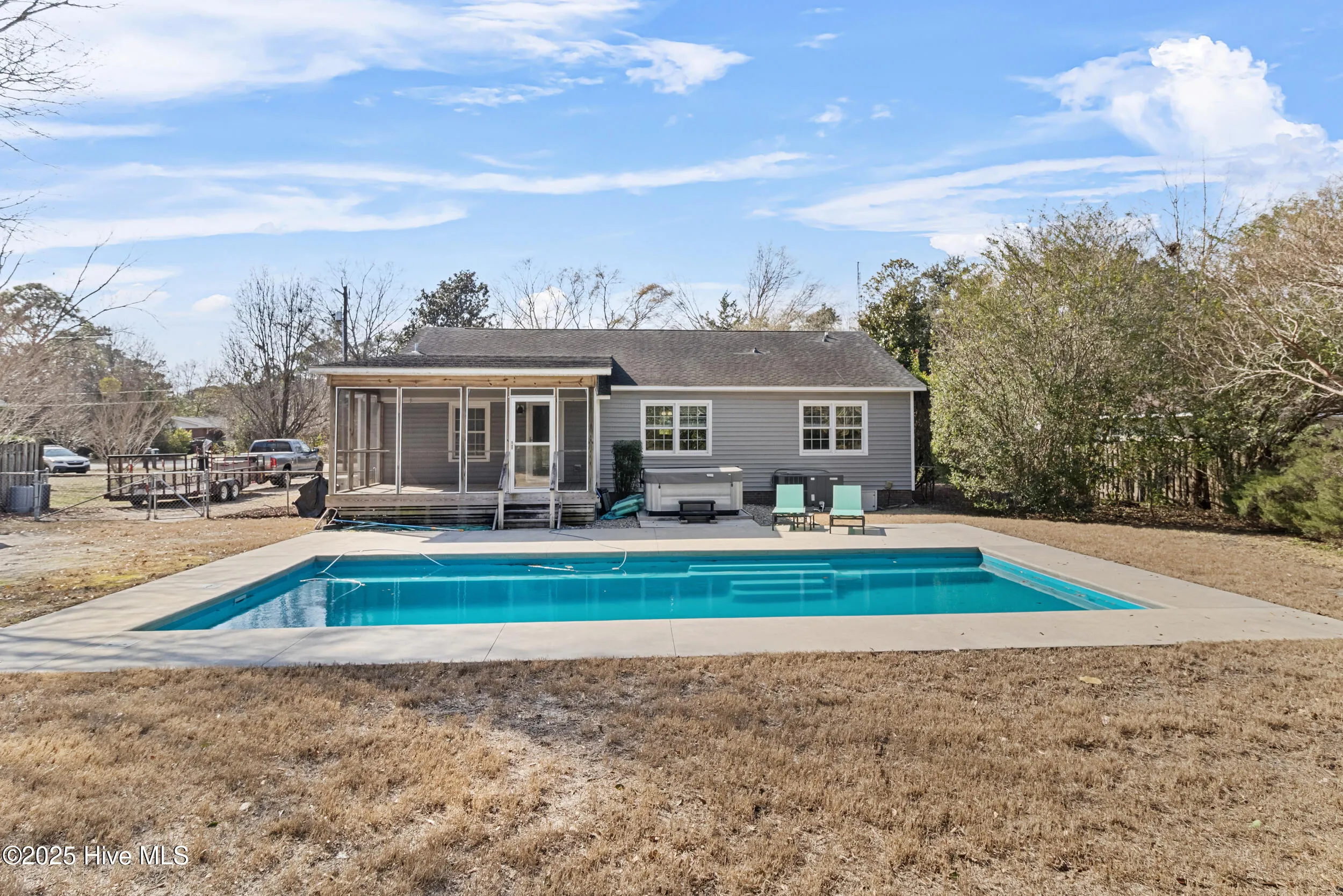 Wilmington, North Carolina 28405, United States, 3 Bedrooms Bedrooms, ,2 BathroomsBathrooms,Residential,Pending,31074