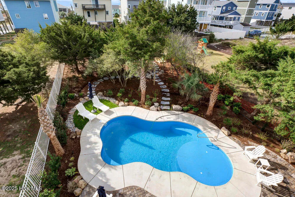 Surf City, North Carolina 28445, United States, 4 Bedrooms Bedrooms, ,2 BathroomsBathrooms,Residential,Active,162054