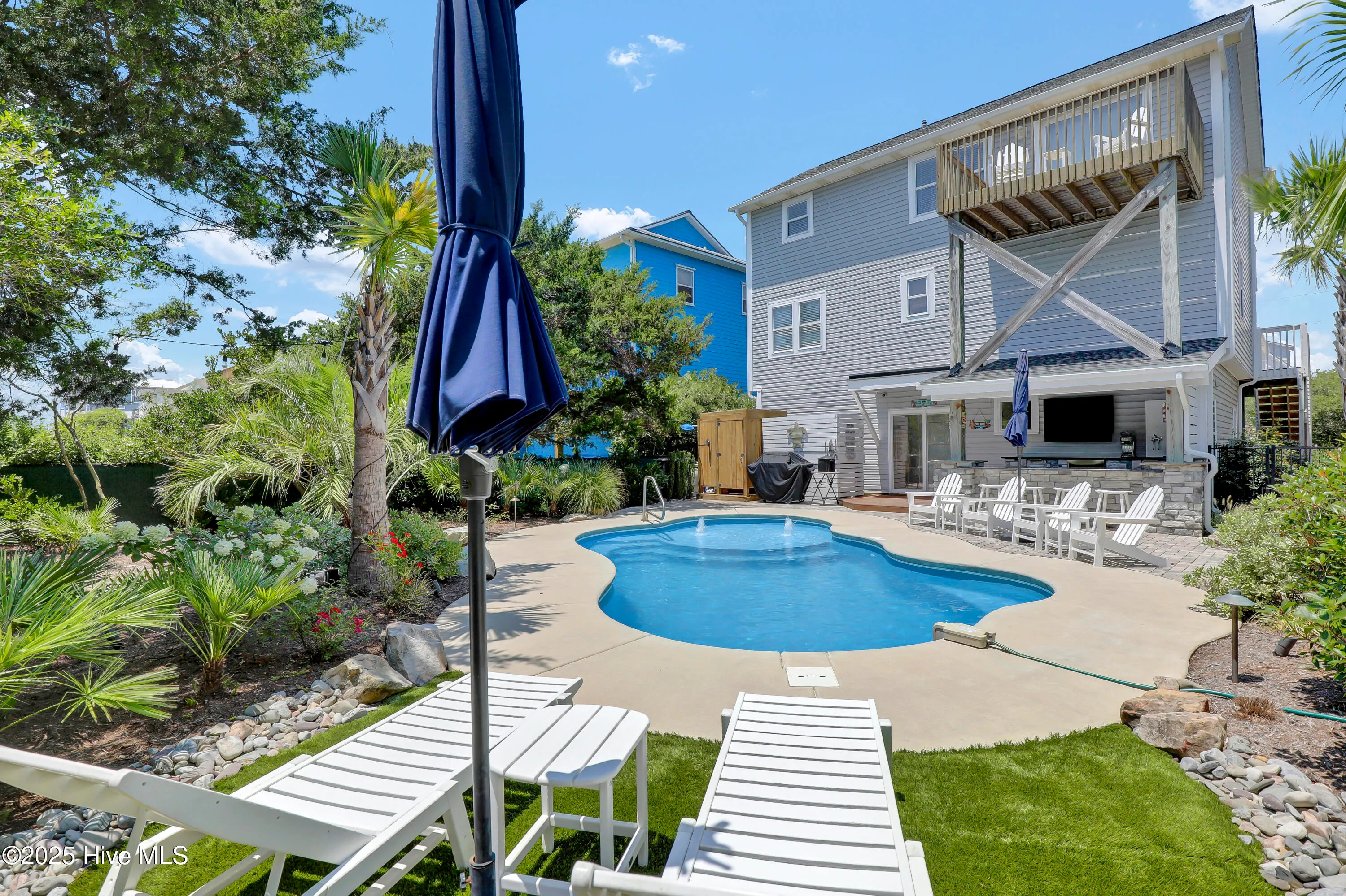 Surf City, North Carolina 28445, United States, 4 Bedrooms Bedrooms, ,2 BathroomsBathrooms,Residential,Active,162054