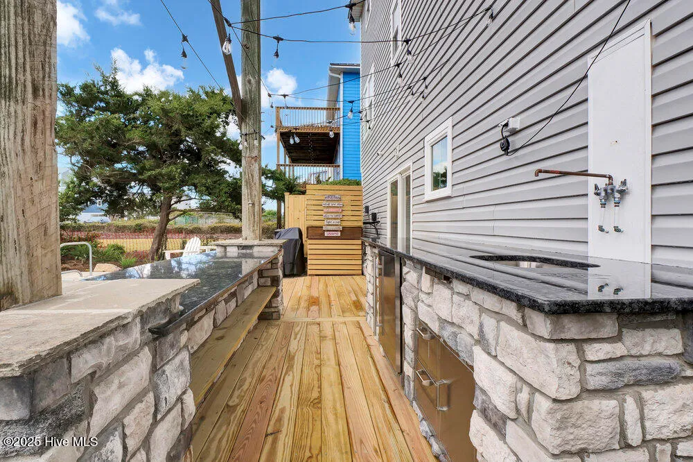 Surf City, North Carolina 28445, United States, 4 Bedrooms Bedrooms, ,2 BathroomsBathrooms,Residential,Active,162054