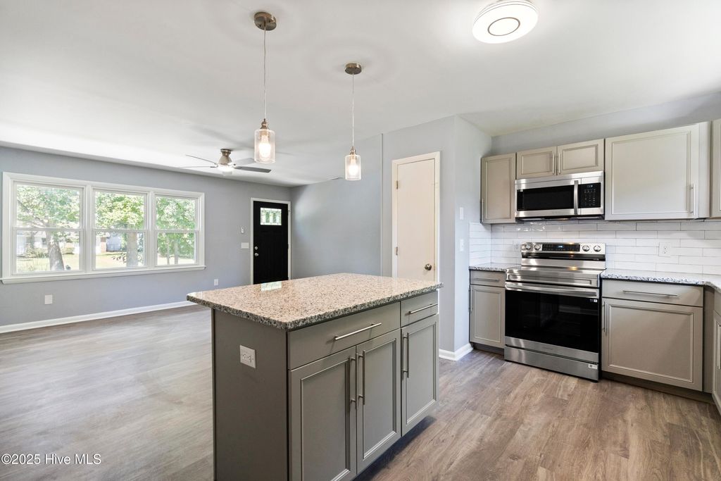 Photo of 5202 Fitzgerald Drive, Wilmington, NC 28405 (MLS # 100529330)