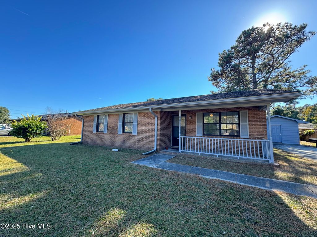 Photo of 309 Cardiff Road, Castle Hayne, NC 28429 (MLS # 100541945)