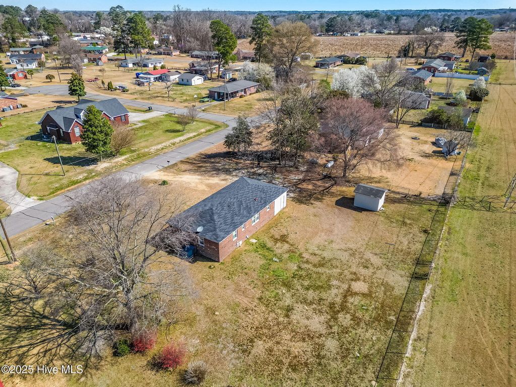 Photo of 2004 Hilltop Lane, Goldsboro, NC 27530 (MLS # 100538968)