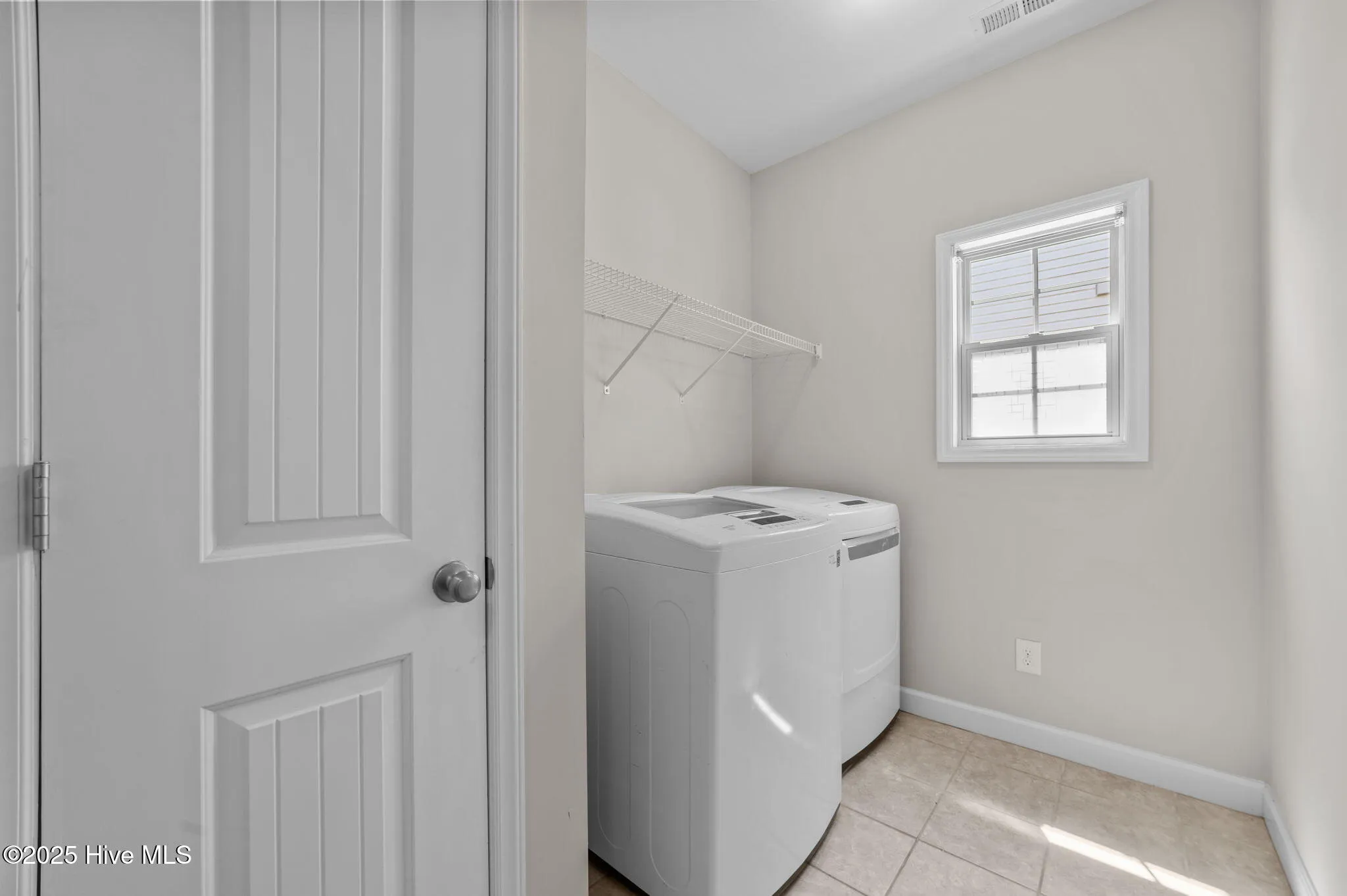 Greenville, North Carolina 27834, United States, 5 Bedrooms Bedrooms, ,5 BathroomsBathrooms,Residential,Active,178343