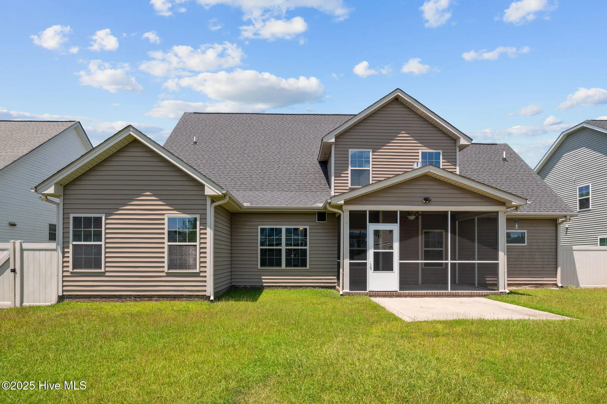 Greenville, North Carolina 27834, United States, 5 Bedrooms Bedrooms, ,5 BathroomsBathrooms,Residential,Active,178343