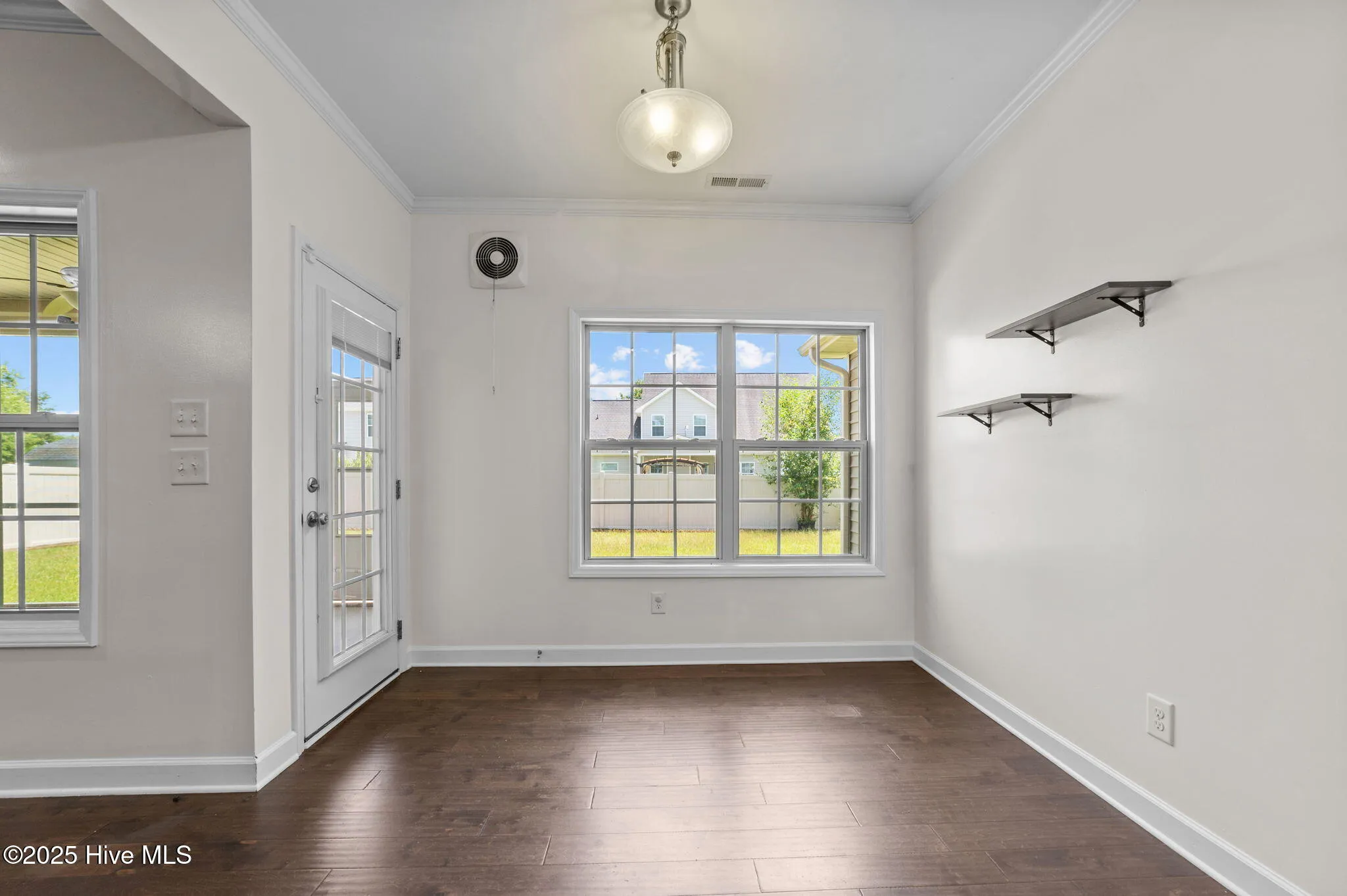 Greenville, North Carolina 27834, United States, 5 Bedrooms Bedrooms, ,5 BathroomsBathrooms,Residential,Active,178343