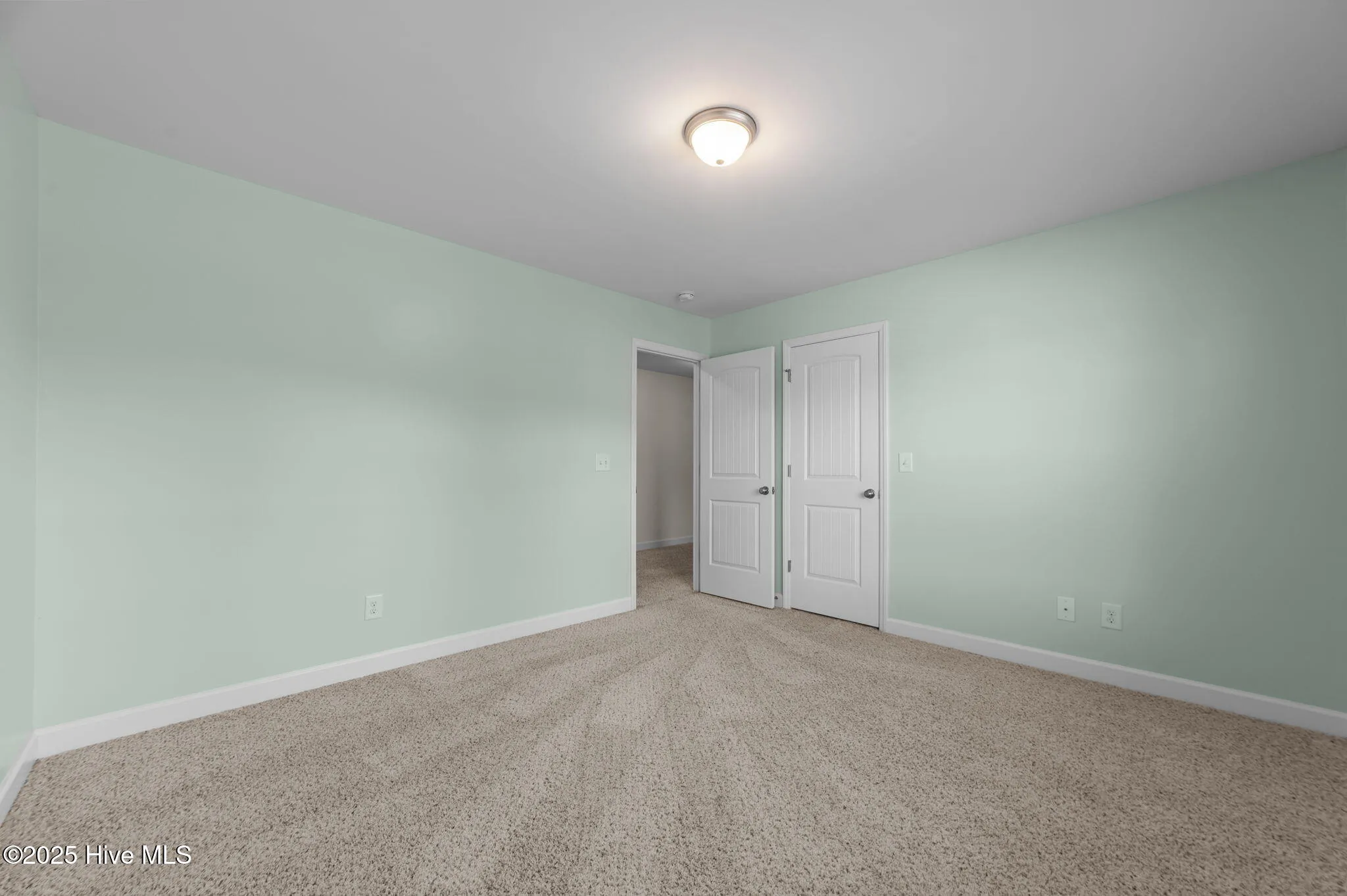 Greenville, North Carolina 27834, United States, 5 Bedrooms Bedrooms, ,5 BathroomsBathrooms,Residential,Active,178343