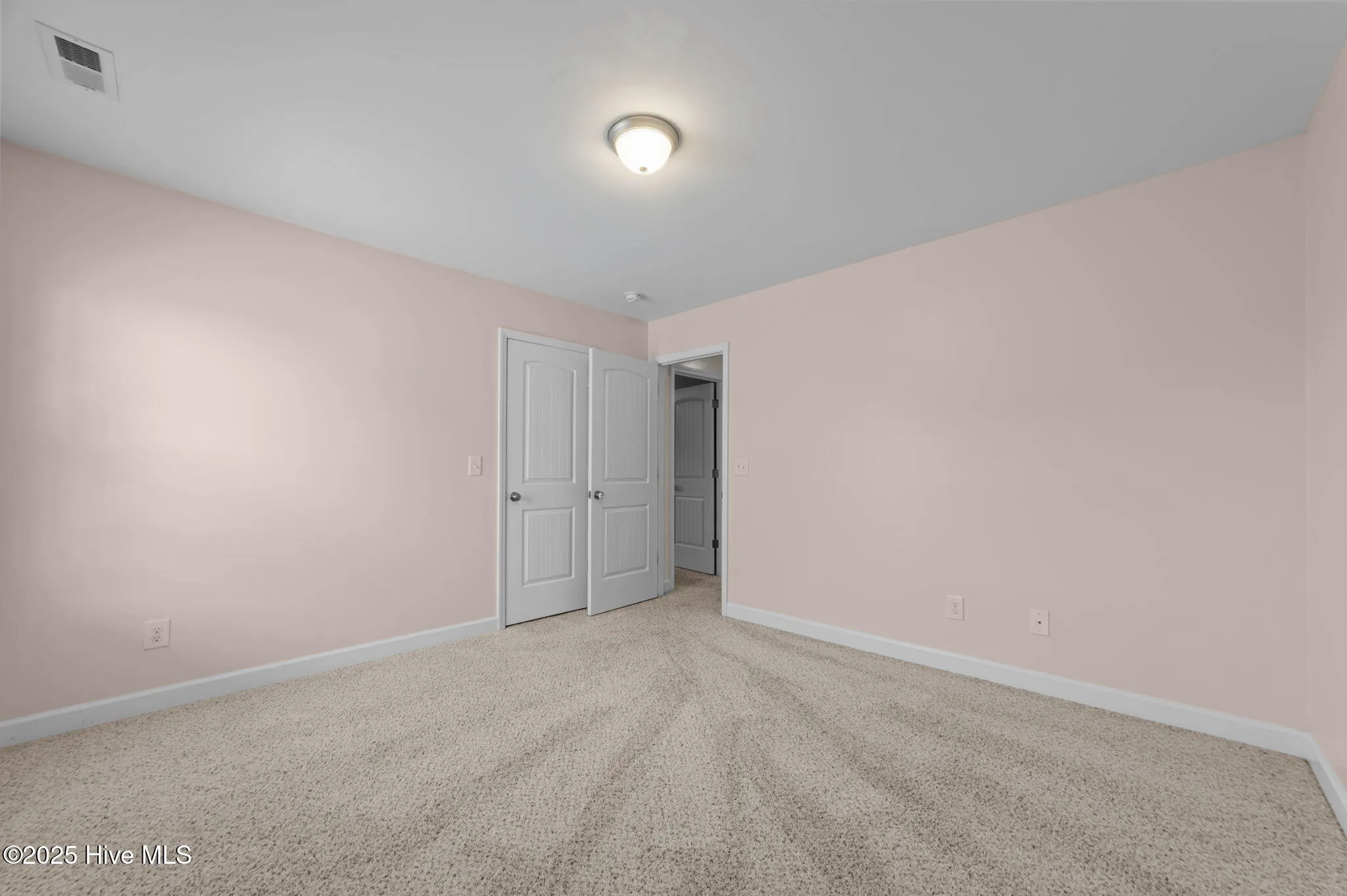 Greenville, North Carolina 27834, United States, 5 Bedrooms Bedrooms, ,5 BathroomsBathrooms,Residential,Active,178343