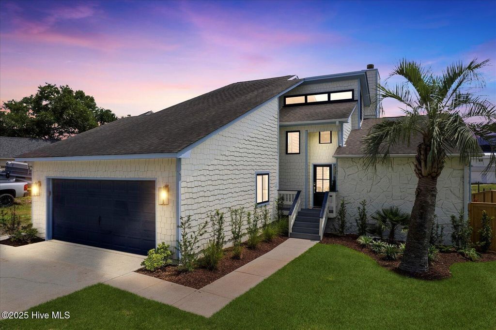 Photo of 212 Teakwood Drive, Carolina Beach, NC 28428 (MLS # 100526487)