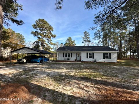 A home in Laurinburg