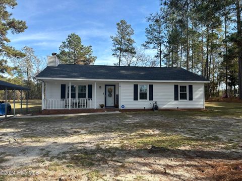 A home in Laurinburg