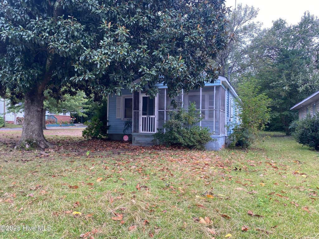 Photo of 1303 Colonial Avenue, Greenville, NC 27834 (MLS # 100535855)