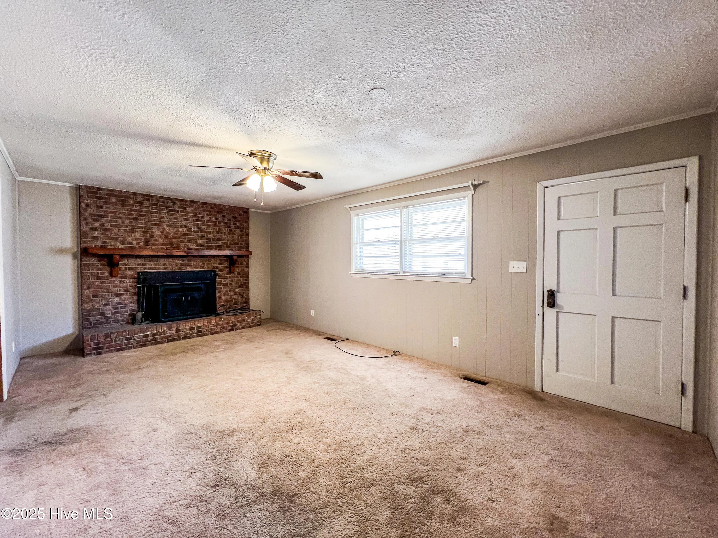 Burgaw, North Carolina 28425, United States, 2 Bedrooms Bedrooms, ,1 BathroomBathrooms,Residential,Active,93704