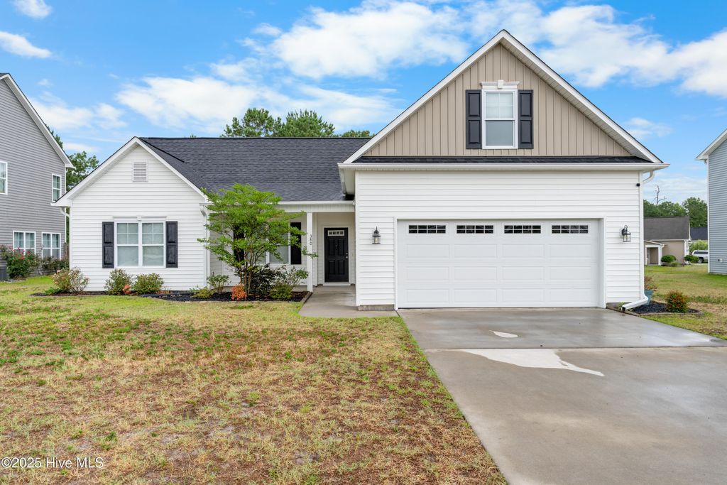 Photo of 380 Avendale Drive, Rocky Point, NC 28457 (MLS # 100518721)