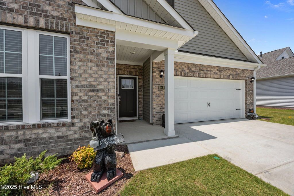 Photo of 6012 Bayberry Park Drive, New Bern, NC 28562 (MLS # 100511747)