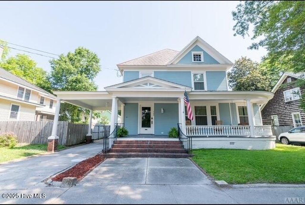 Photo of 500 W Church Street, Elizabeth City, NC 27909 (MLS # 100533998)