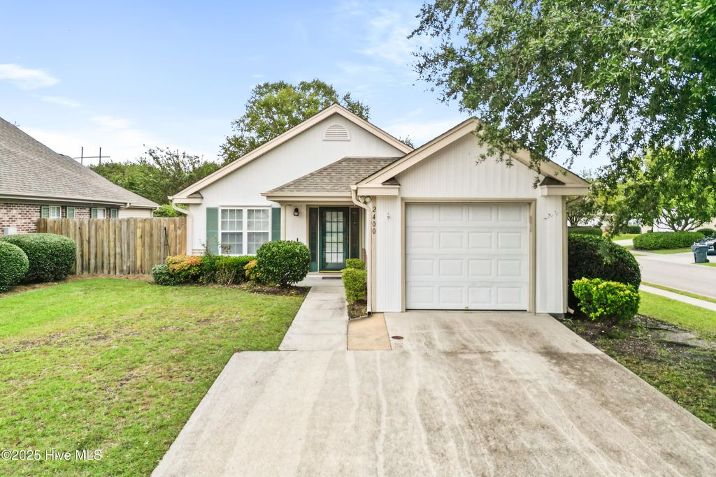 Photo of 2400 Sunburst Court, Wilmington, NC 28411 (MLS # 100536333)