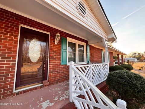 A home in Roseboro