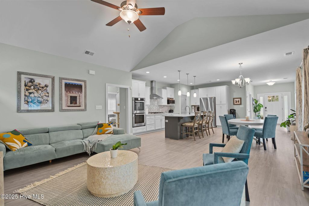 Photo of 905 Haymarket Lane, Wilmington, NC 28412 (MLS # 100528090)