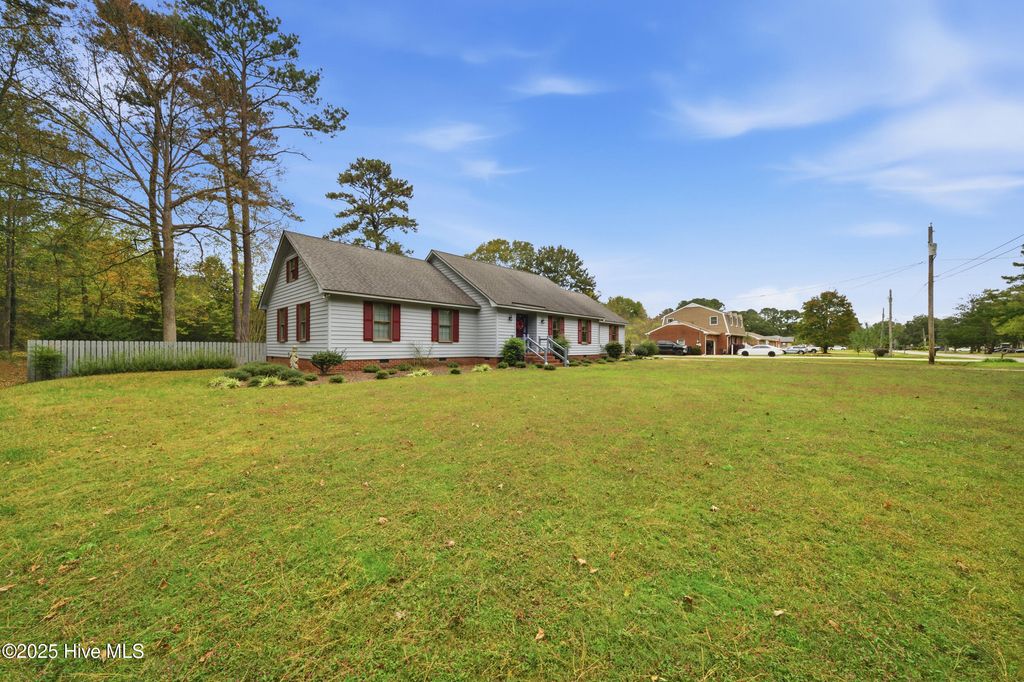 Photo of 703 Alton Street, Elizabeth City, NC 27909 (MLS # 100539023)